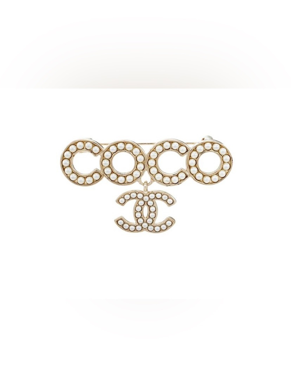 ChaneI Faux Pearl Gold-Tone Metal Brooch With Dangle Logo.
